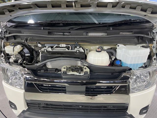 TOYOTA HIACE VAN 4WD 2024 Image 31