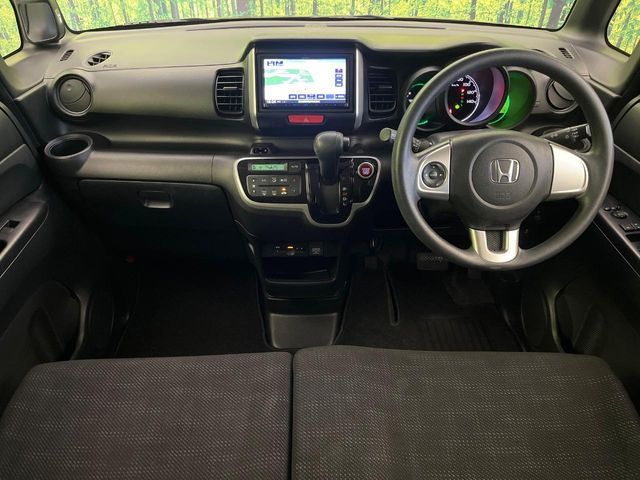 HONDA N BOX 2017 Image 31