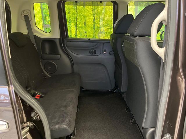 HONDA N BOX 2017 Image 31