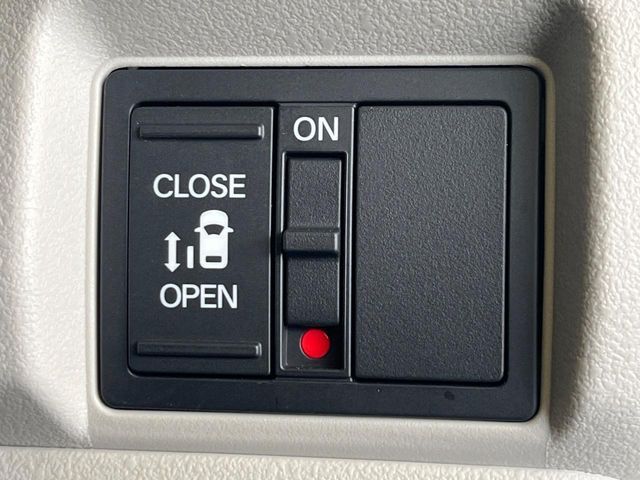 HONDA N BOX 2025 Image 31