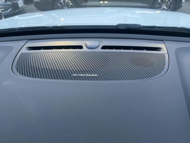 VOLVO XC40 2023 Image 31