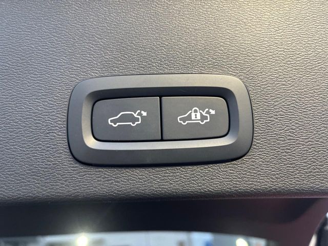 VOLVO XC40 2023 Image 31