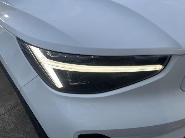 VOLVO XC40 2023 Image 31