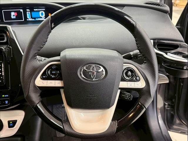 TOYOTA PRIUS 2016 Image 31