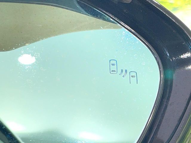 TOYOTA PRIUS PHV 2017 Image 31