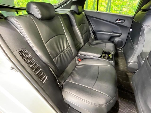 TOYOTA PRIUS PHV 2017 Image 31