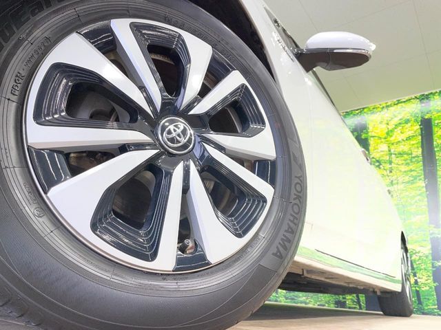 TOYOTA PRIUS PHV 2017 Image 31