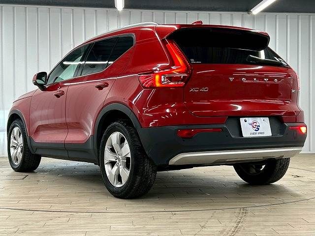 VOLVO XC40 2018 Image 31