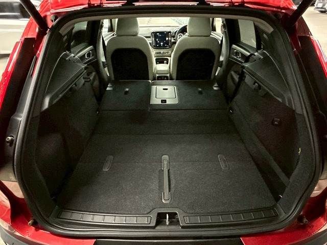 VOLVO XC40 2018 Image 31