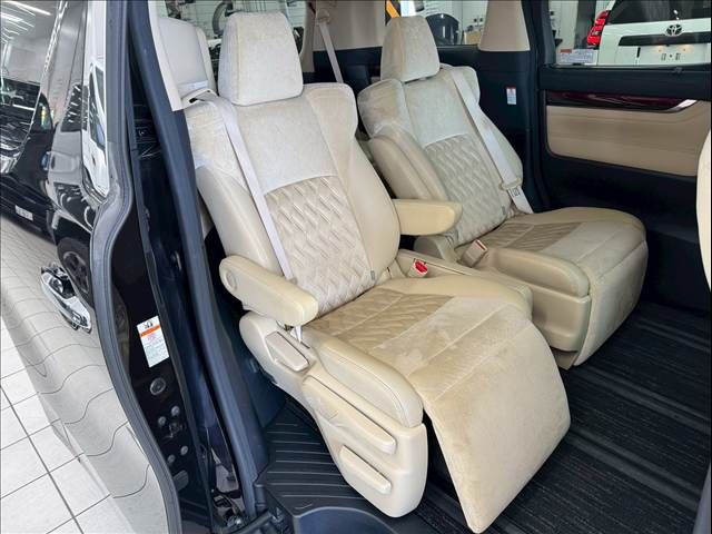 TOYOTA VELLFIRE 2015 Image 31