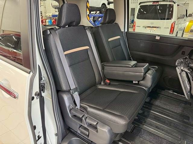 NISSAN SERENA  WG 2023 Image 31