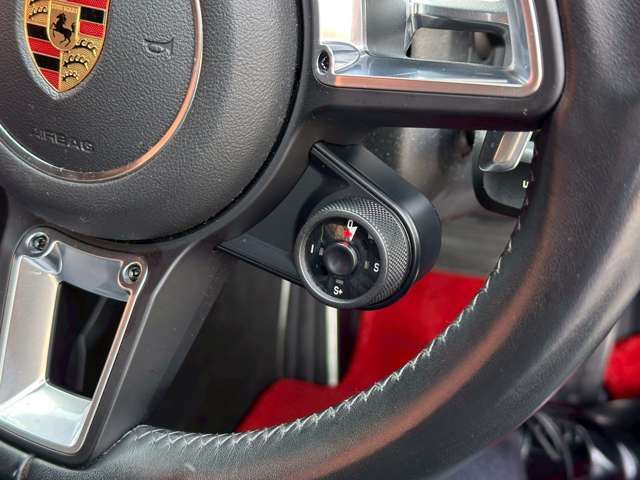 PORSCHE 911 2019 Image 31