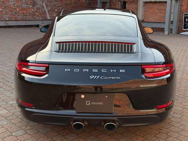PORSCHE 911 2019 Image 31