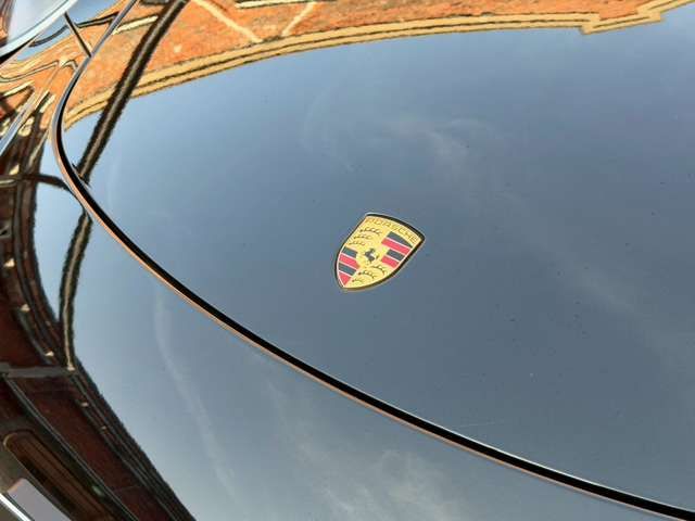 PORSCHE 911 2019 Image 31