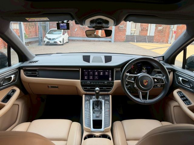 PORSCHE MACAN 2021 Image 31