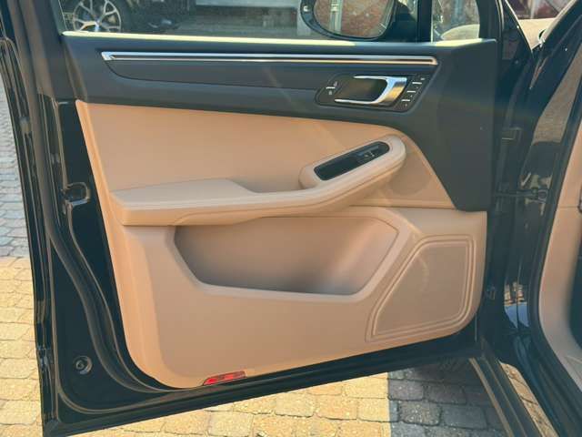 PORSCHE MACAN 2021 Image 31