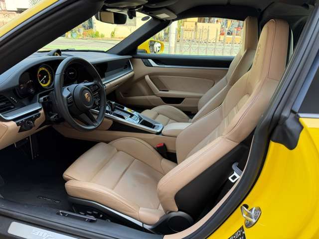 PORSCHE 911 2023 Image 31