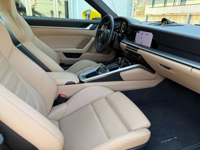 PORSCHE 911 2023 Image 31