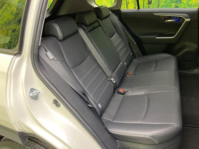 TOYOTA RAV4 HYBRID 4WD 2019 Image 31