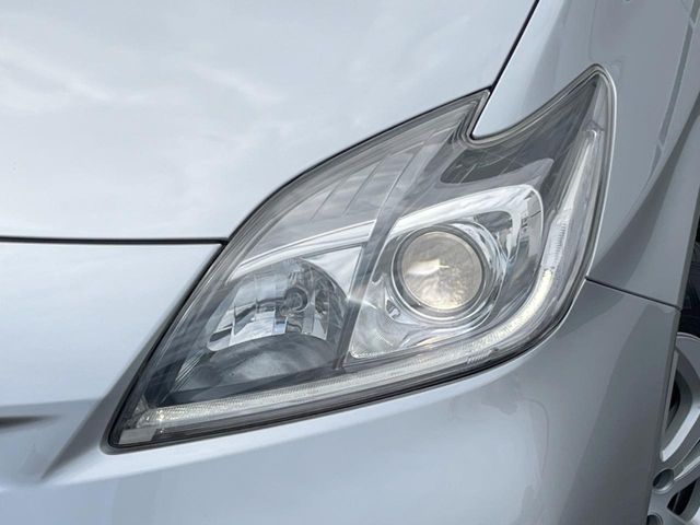 TOYOTA PRIUS 2013 Image 31