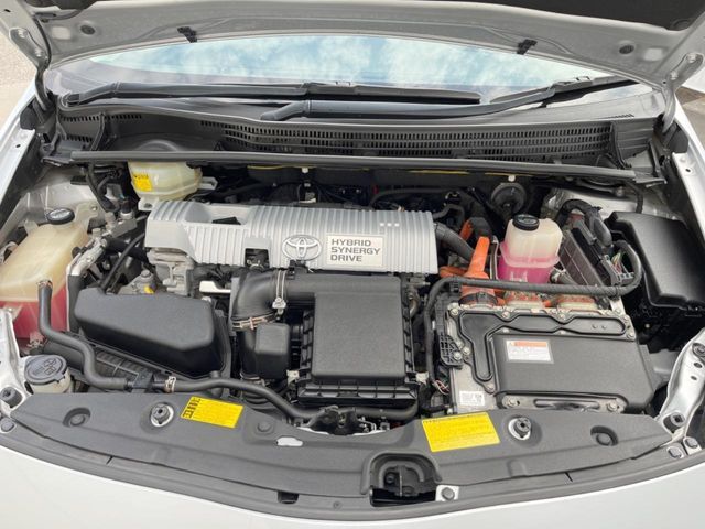 TOYOTA PRIUS 2013 Image 31