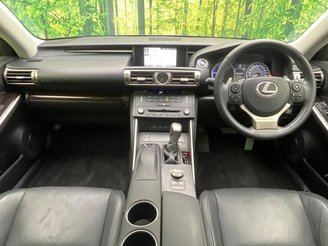 TOYOTA LEXUS IS300H 2014 Image 31