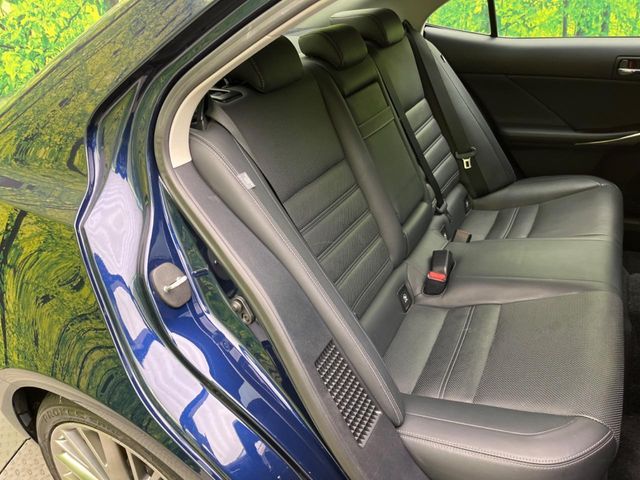 TOYOTA LEXUS IS300H 2014 Image 31