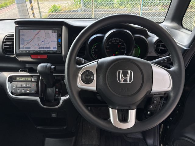 HONDA N BOX 2015 Image 31