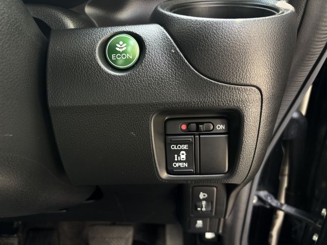 HONDA N BOX 2015 Image 31