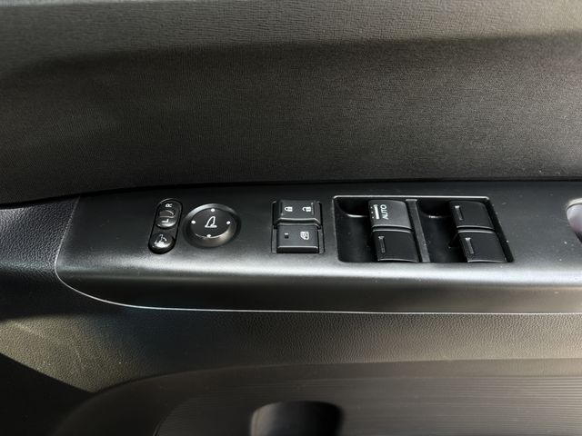 HONDA N BOX 2015 Image 31