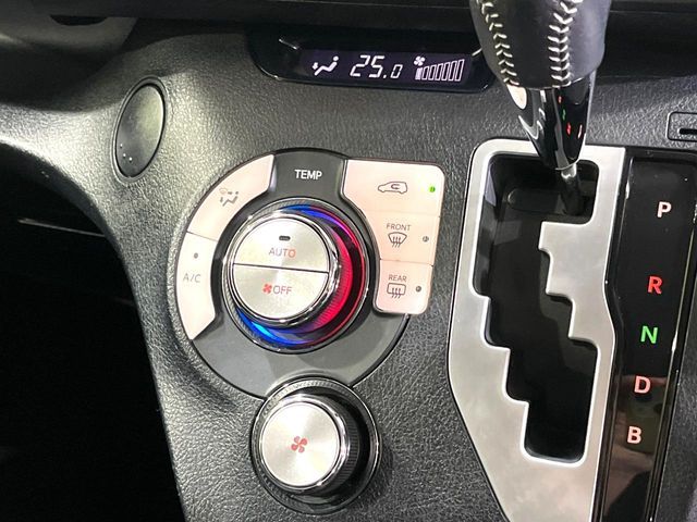 TOYOTA SIENTA HYBRID 2019 Image 31