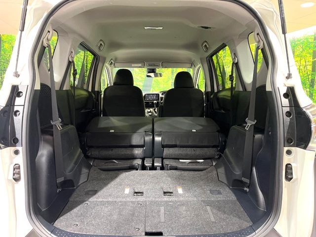 TOYOTA SIENTA HYBRID 2019 Image 31