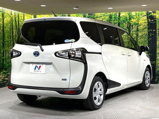 TOYOTA SIENTA HYBRID 2019 Image 31