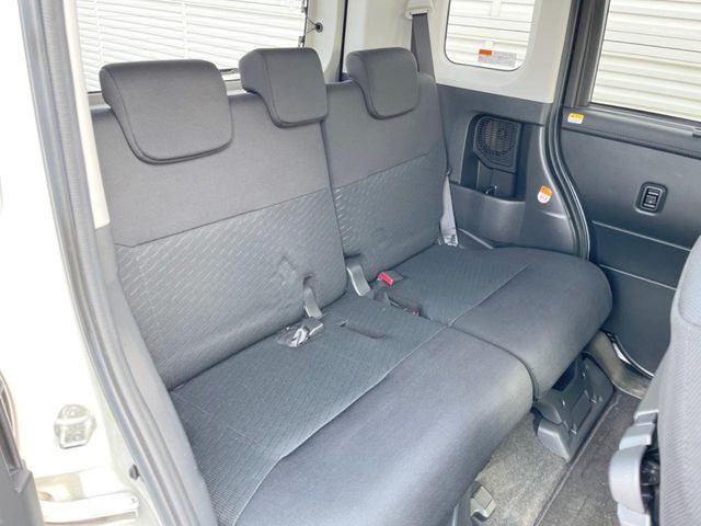 TOYOTA ROOMY 2017 Image 31