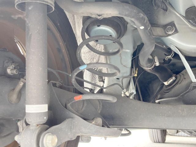 DAIHATSU MIRA E:S 2017 Image 31