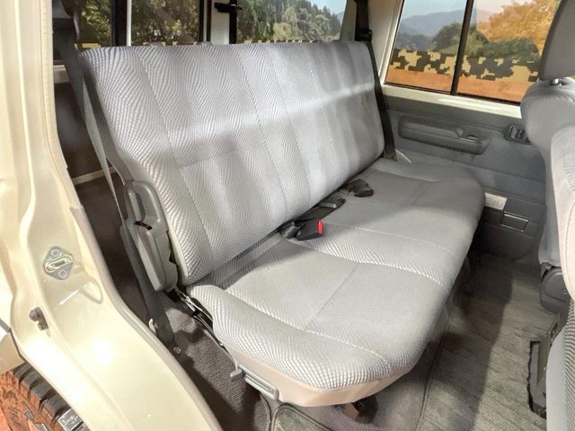 TOYOTA LANDCRUISER VAN 2015 Image 31