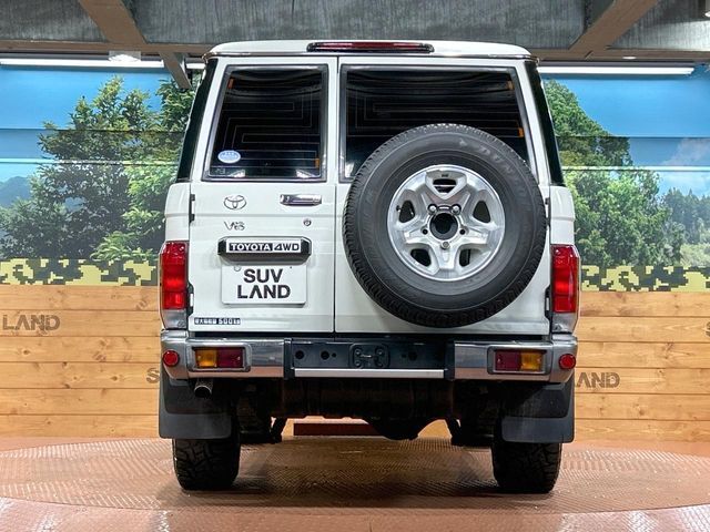 TOYOTA LANDCRUISER VAN 2015 Image 31