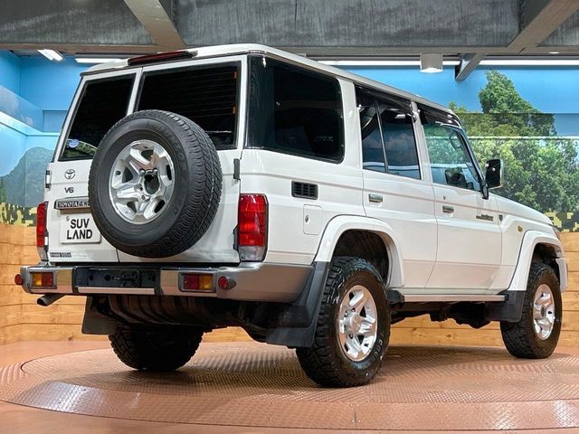 TOYOTA LANDCRUISER VAN 2015 Image 31