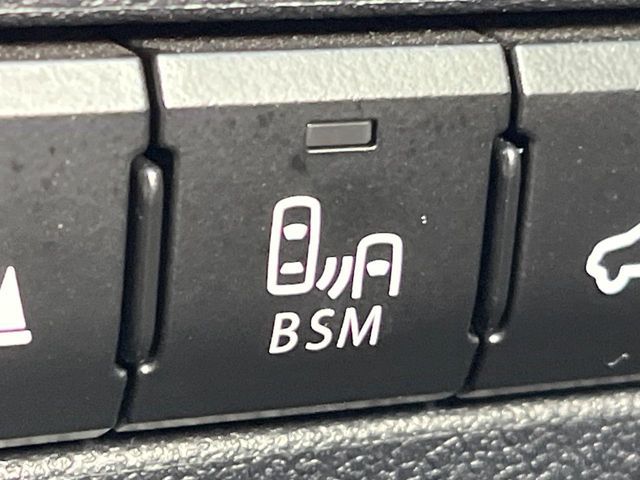 TOYOTA LEXUS NX300H AWD 2015 Image 31