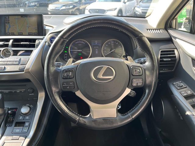 TOYOTA LEXUS NX300H AWD 2015 Image 31