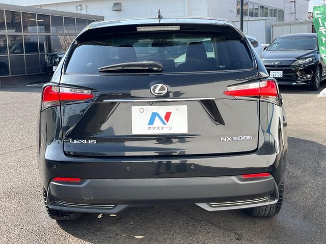 TOYOTA LEXUS NX300H AWD 2015 Image 31