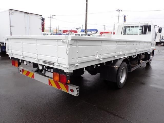 MITSUBISHI CANTER 2017 Image 31