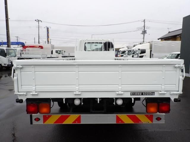 MITSUBISHI CANTER 2017 Image 31