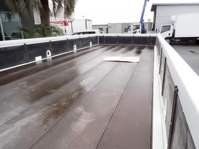 MITSUBISHI CANTER 2017 Image 31