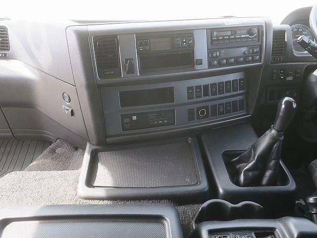 HINO PROFIA 2015 Image 31