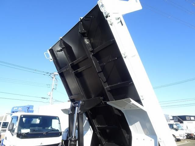 MITSUBISHI FUSOU FIGHTER 2025 Image 31