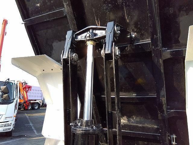 ISUZU FORWARD 2017 Image 31