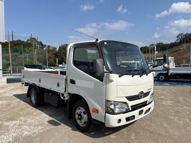 HINO DUTRO 2019 Image 31