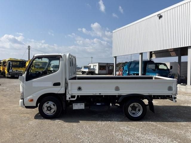 HINO DUTRO 2019 Image 31