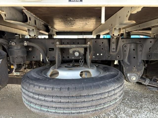 HINO DUTRO 2019 Image 31